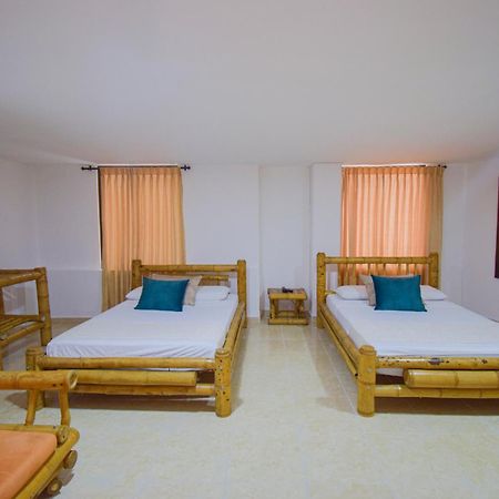 Hotel Toledo Plaza Armenia  Exterior photo