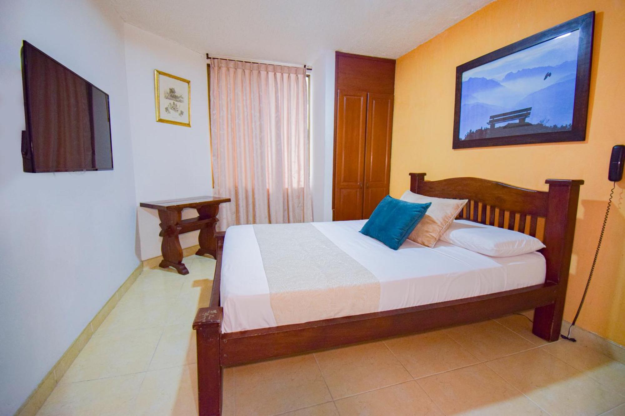 Hotel Toledo Plaza Armenia  Exterior photo