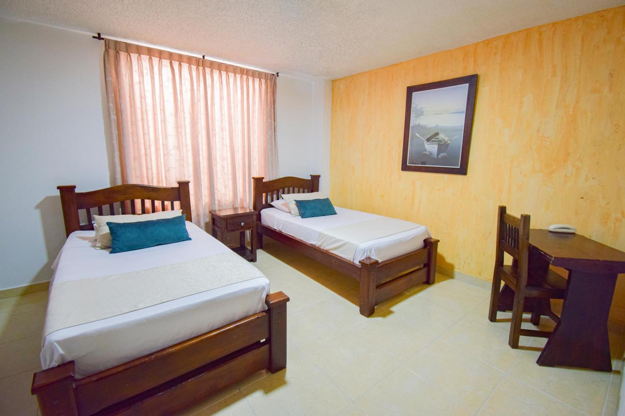 Hotel Toledo Plaza Armenia  Exterior photo