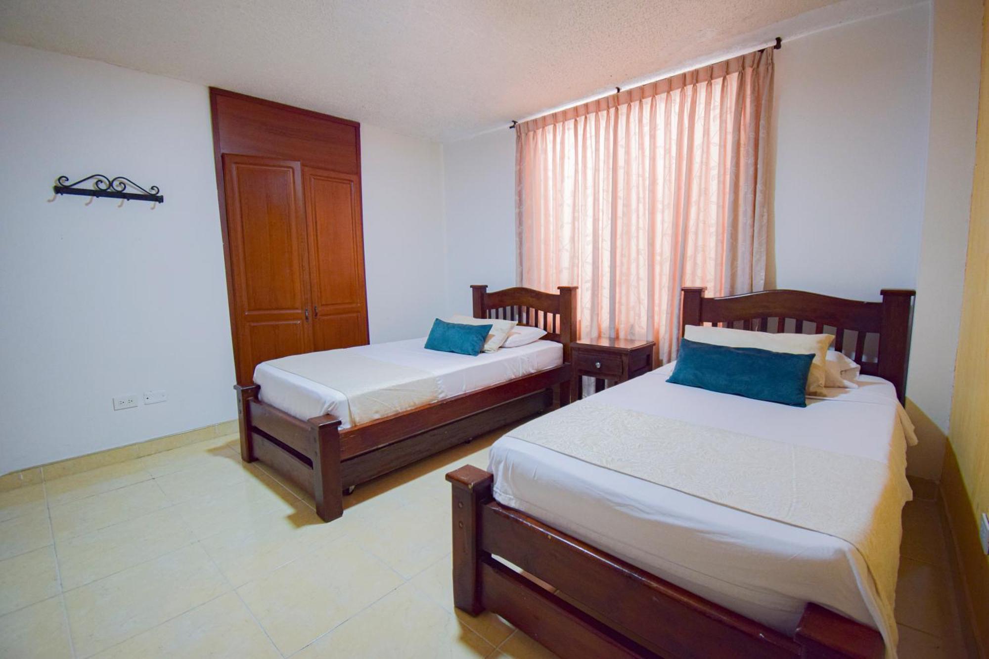 Hotel Toledo Plaza Armenia  Exterior photo