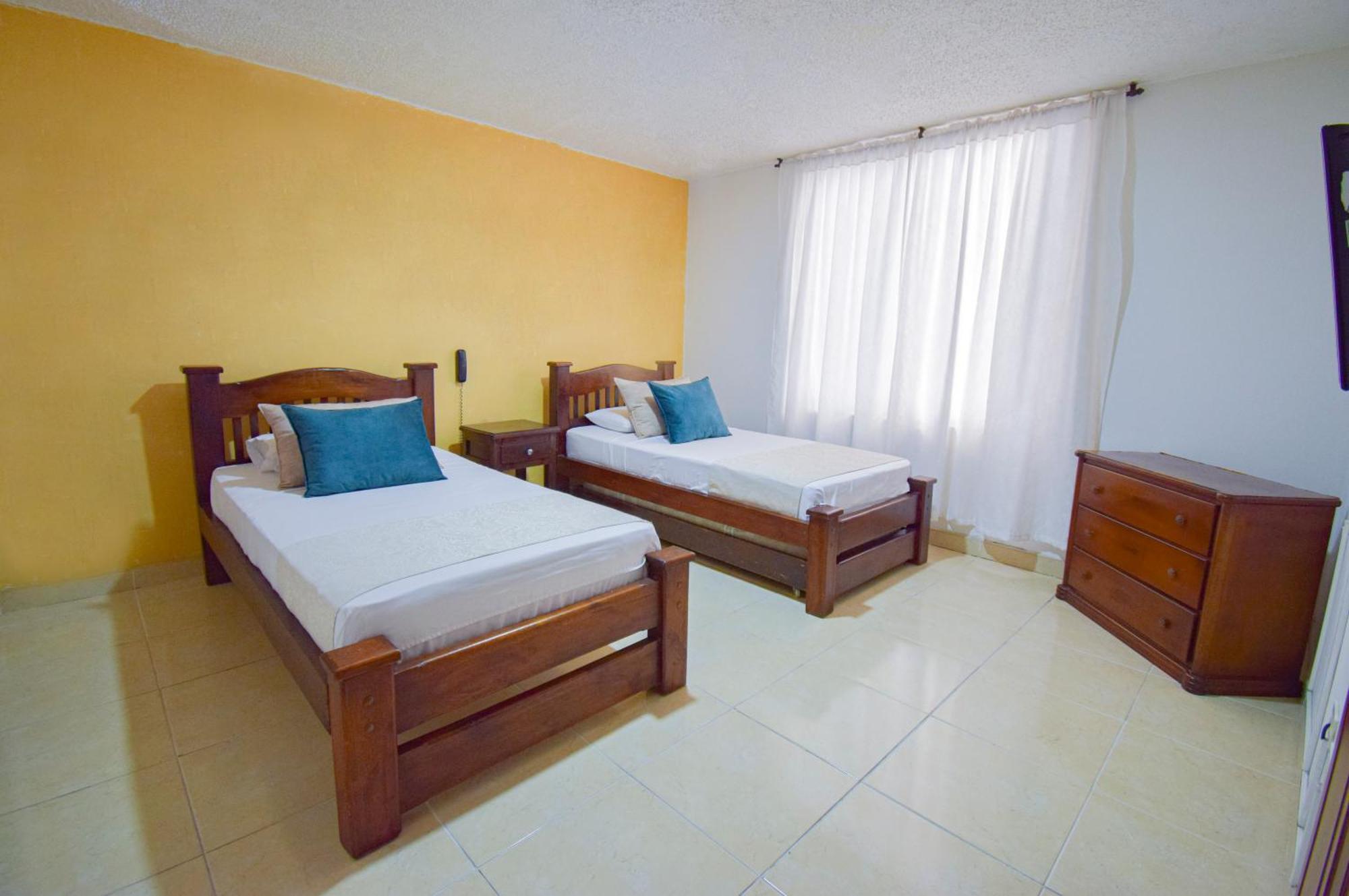Hotel Toledo Plaza Armenia  Exterior photo