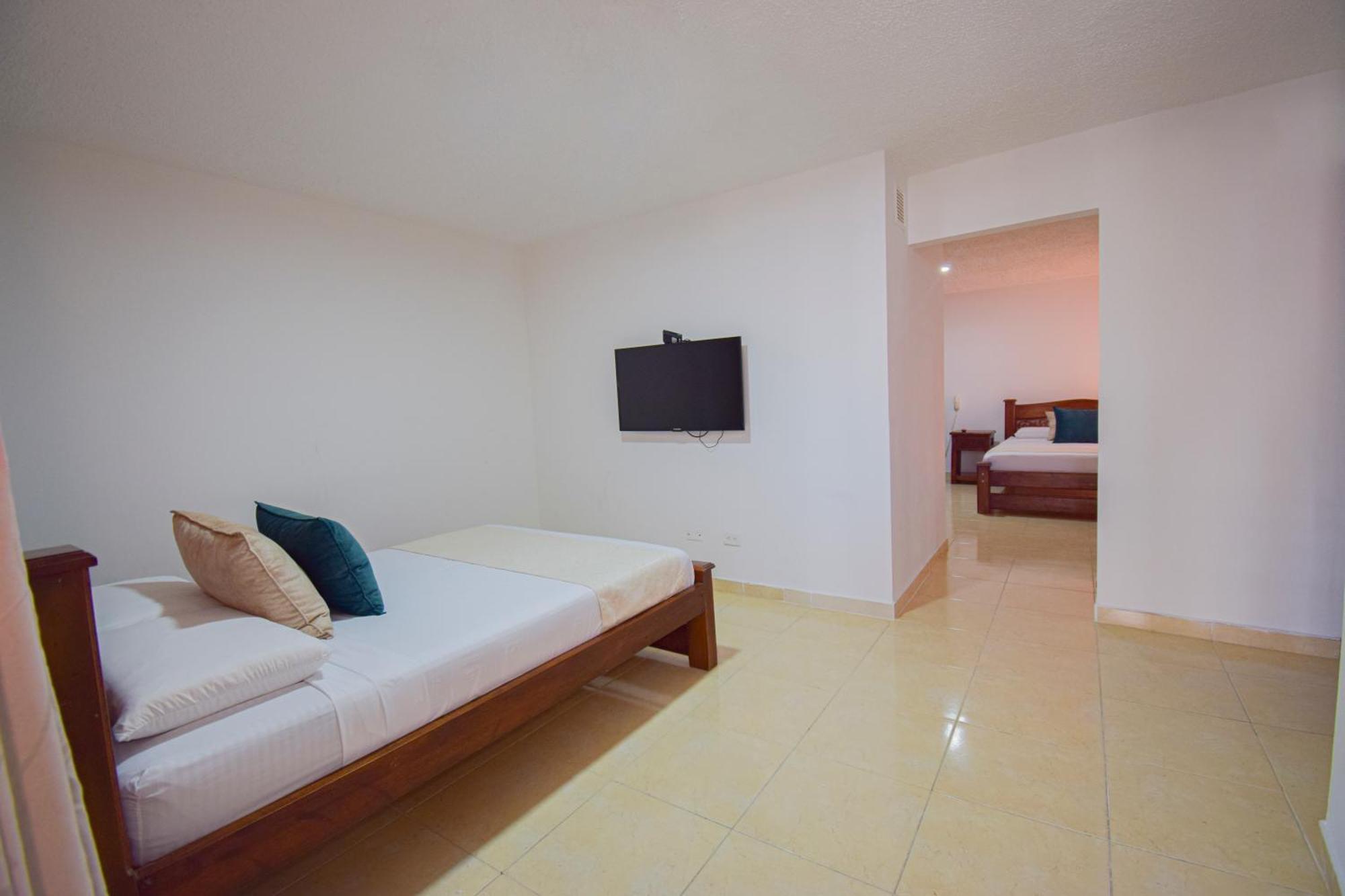 Hotel Toledo Plaza Armenia  Exterior photo