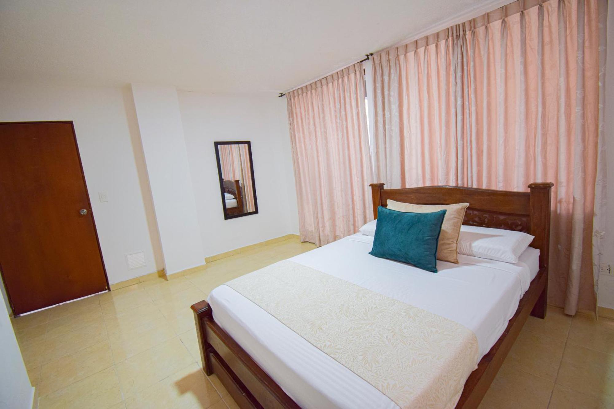 Hotel Toledo Plaza Armenia  Exterior photo