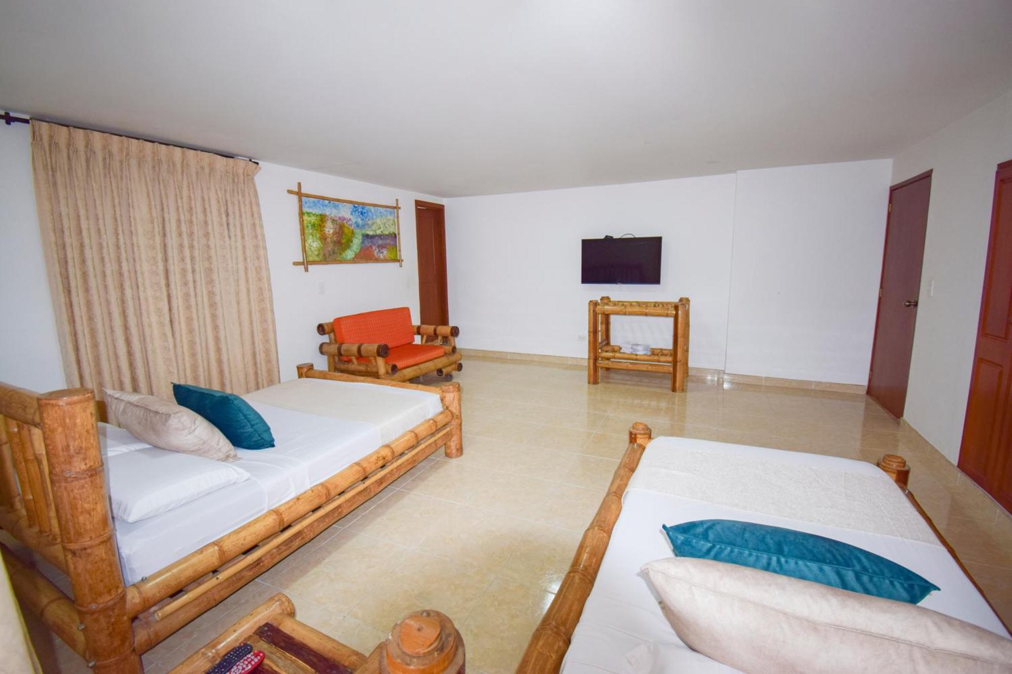 Hotel Toledo Plaza Armenia  Exterior photo