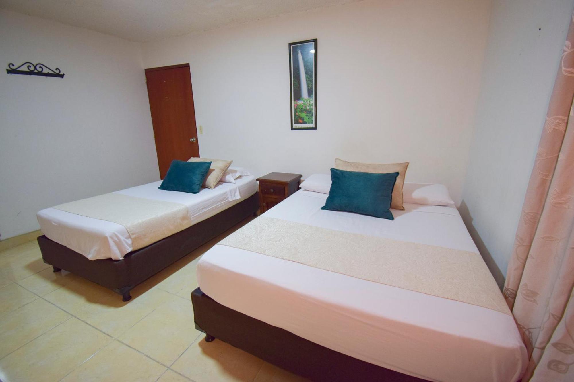 Hotel Toledo Plaza Armenia  Exterior photo