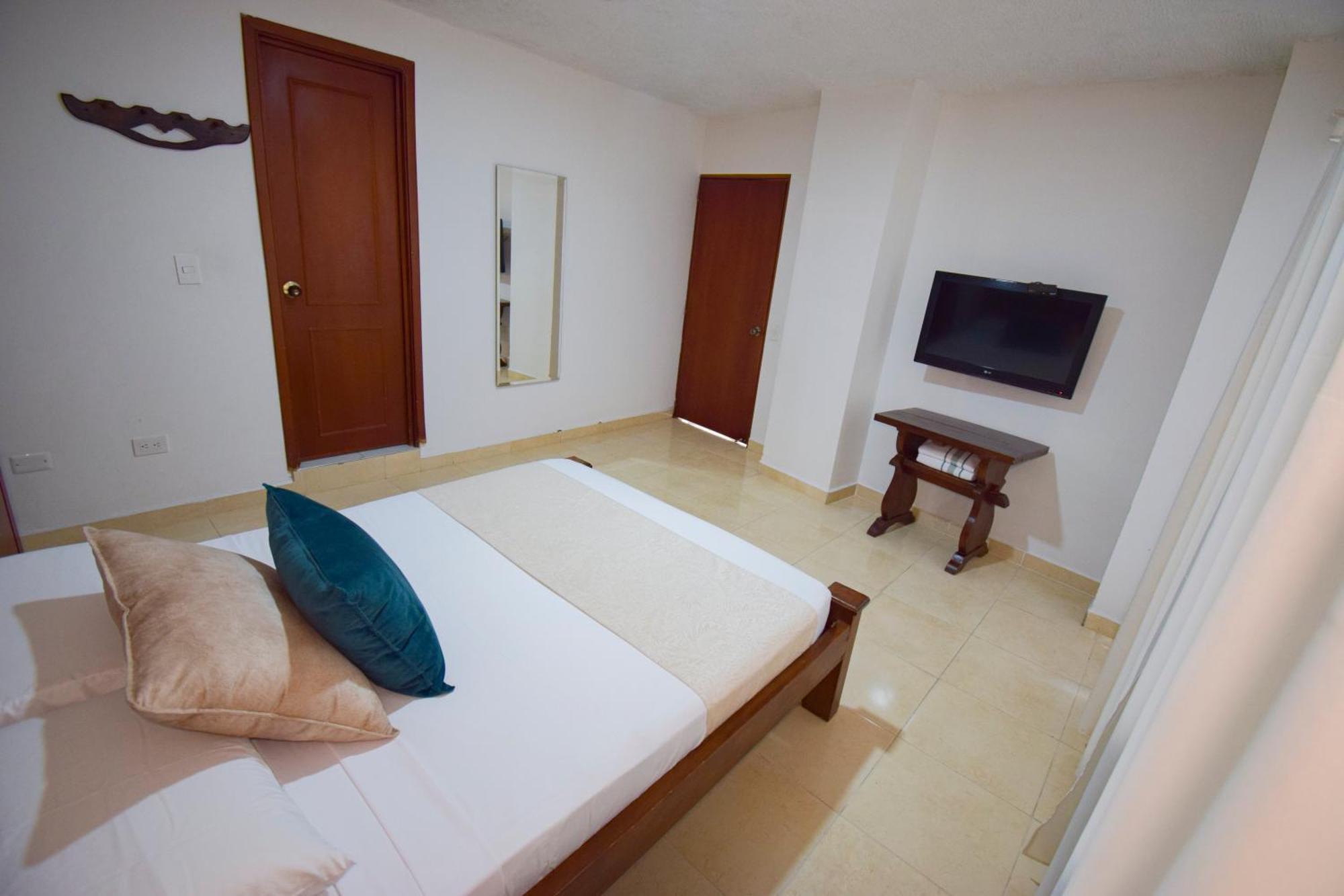 Hotel Toledo Plaza Armenia  Exterior photo