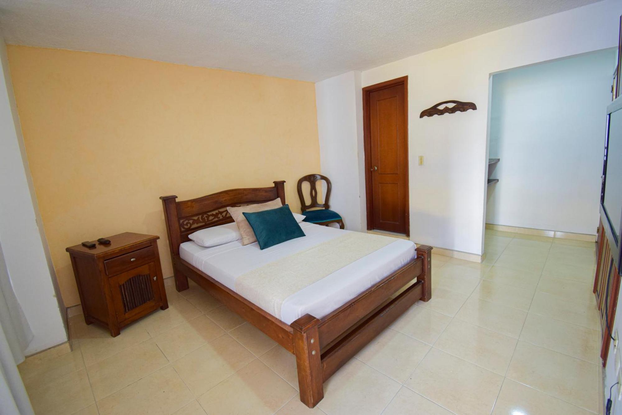 Hotel Toledo Plaza Armenia  Exterior photo